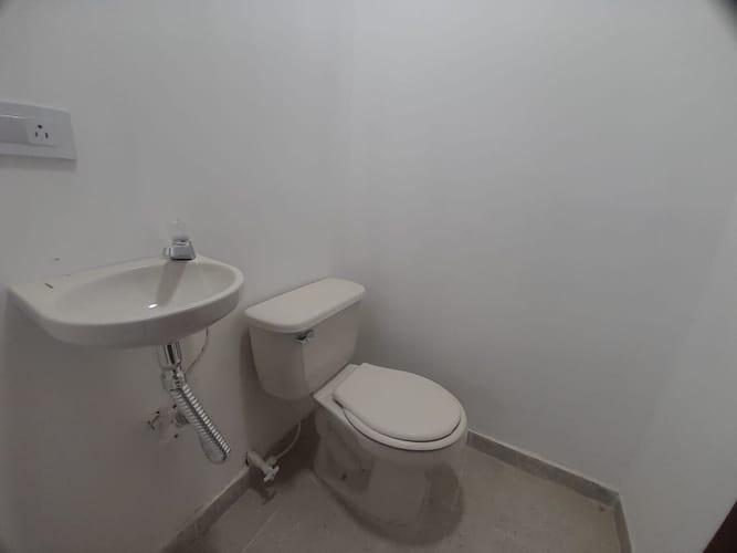 Apartamento de 3 alcobas en arriendo en Jesus Nazareno, Medellín, 85 m² · foto 2 de 9