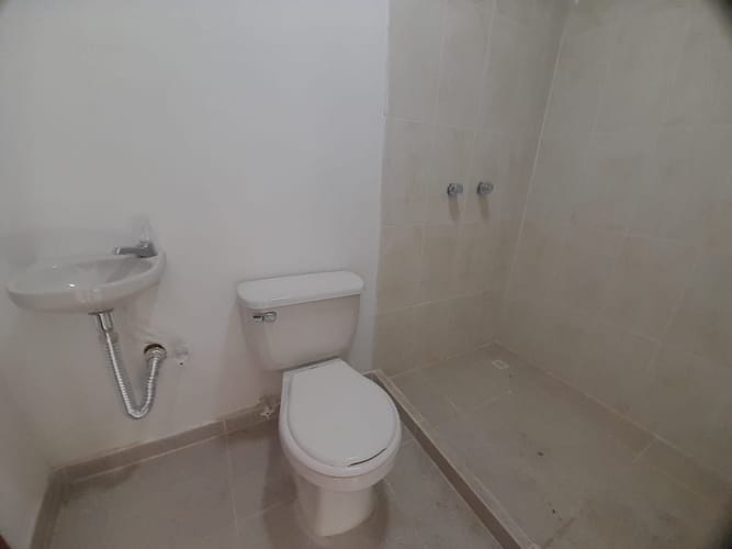 Apartamento de 3 alcobas en arriendo en Jesus Nazareno, Medellín, 85 m² · foto 6 de 9