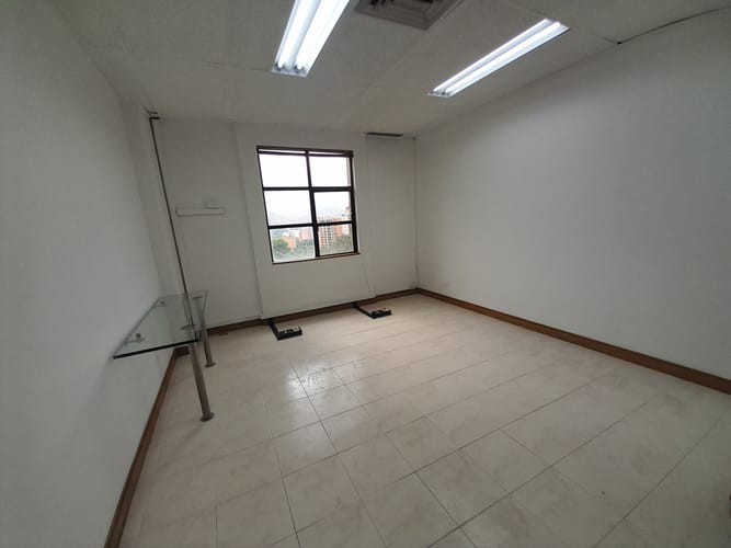 Oficina en arriendo en El Poblado, Medellín, 36 m² · foto 5 de 13