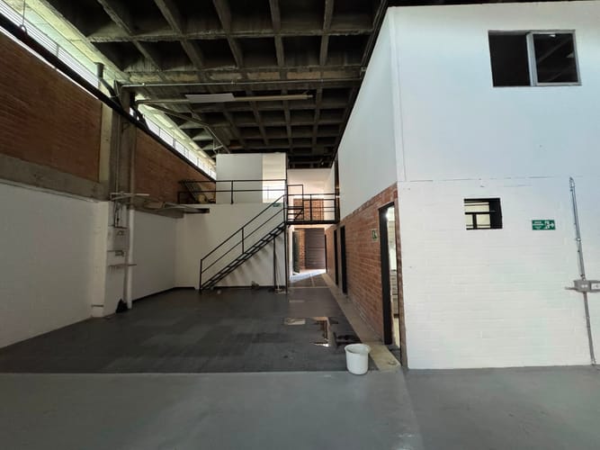 Bodega en arriendo en La Tablaza, La Estrella, 1200 m² · foto 17 de 20