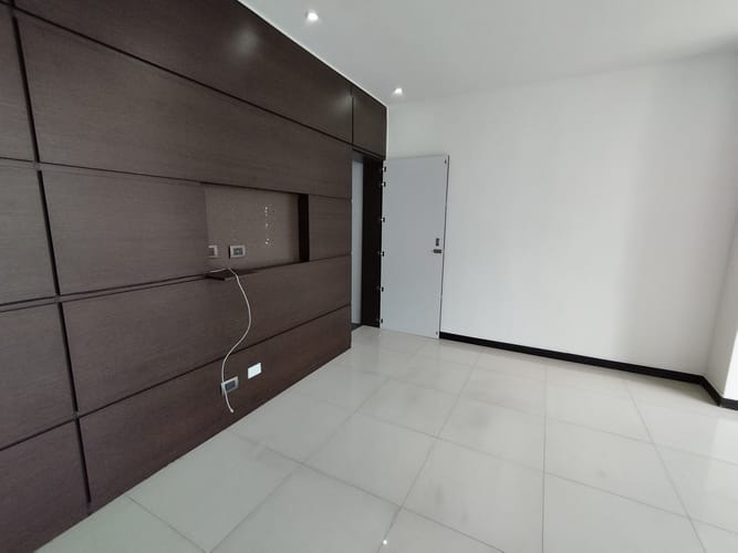 Local en arriendo en El Poblado, Medellín, 66 m² · foto 3 de 9