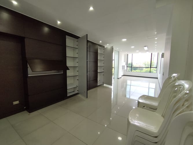 Local en arriendo en El Poblado, Medellín, 66 m² · foto 5 de 9