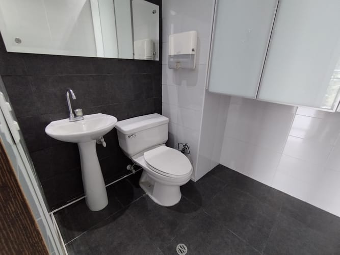 Local en arriendo en El Poblado, Medellín, 66 m² · foto 9 de 9