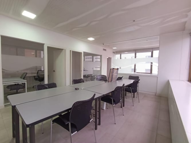 Oficina en arriendo en La Candelaria, Medellín, 211 m² · foto 6 de 20