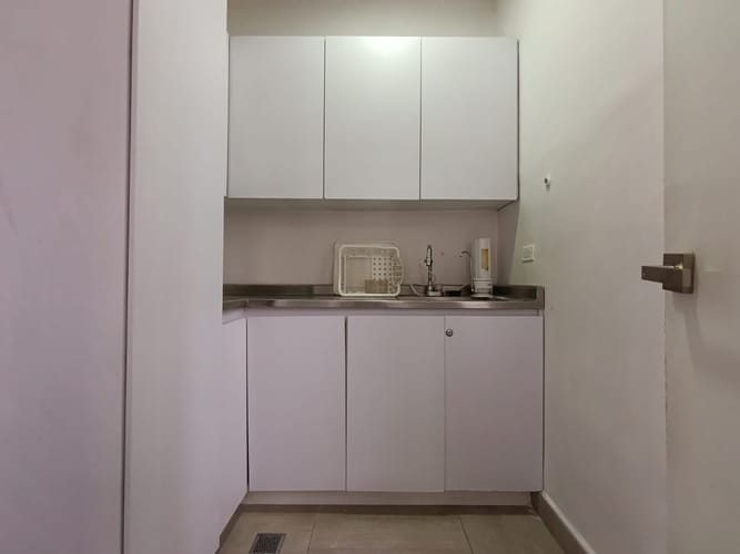 Oficina en arriendo en La Candelaria, Medellín, 211 m² · foto 8 de 20
