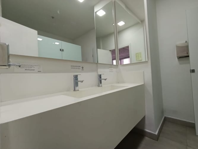 Oficina en arriendo en La Candelaria, Medellín, 211 m² · foto 9 de 20