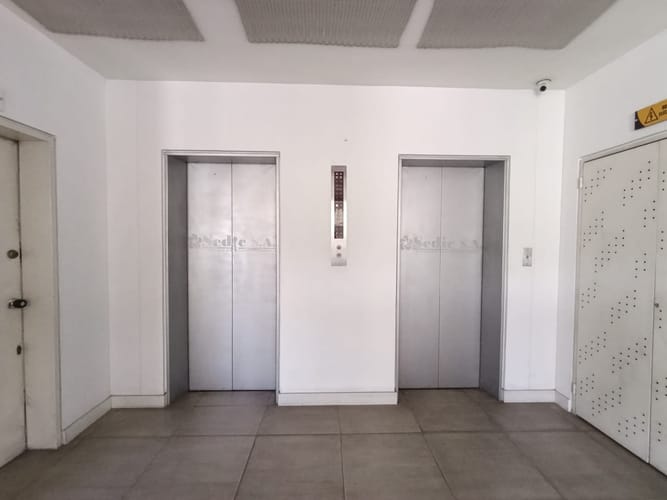 Oficina en arriendo en La Candelaria, Medellín, 211 m² · foto 20 de 20