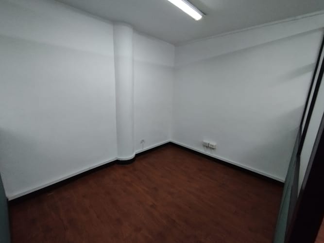 Local en arriendo en Guayaquil, Medellín, 20 m² · foto 2 de 7