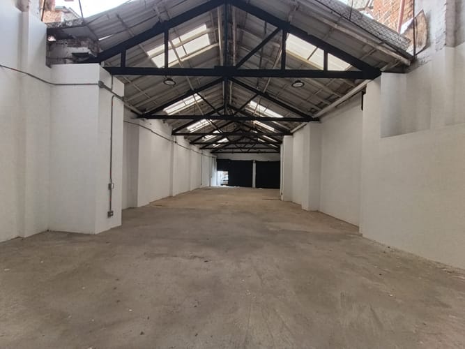 Bodega en arriendo en Boston, Medellín, 300 m² · foto 13 de 18