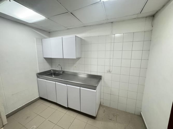 Local en arriendo en Belén, Medellín, 326 m² · foto 4 de 20