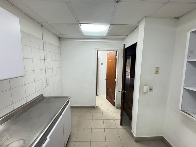 Local en arriendo en Belén, Medellín, 326 m² · foto 5 de 20