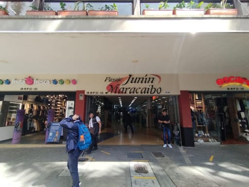 Local en arriendo en La Candelaria, Medellín, 60 m² · foto 8 de 8