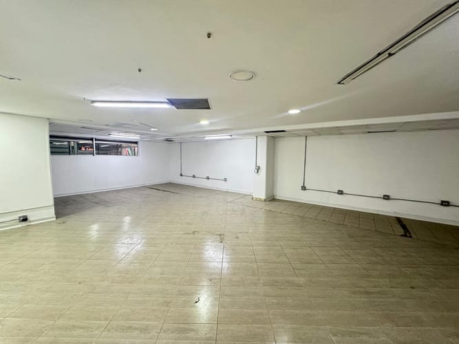 Local en arriendo en Belén, Medellín, 326 m² · foto 17 de 20