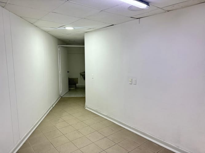 Local en arriendo en Belén, Medellín, 326 m² · foto 19 de 20