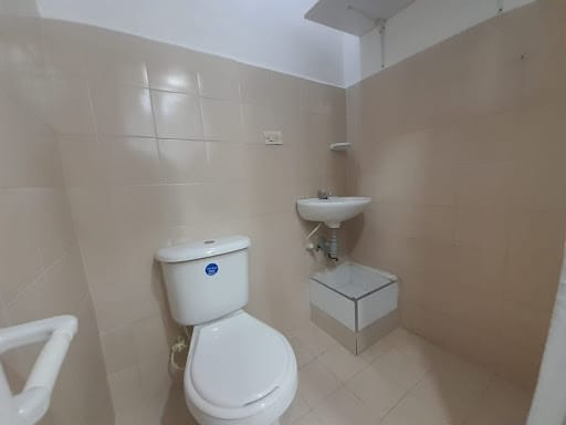 Local en arriendo en La Candelaria, Medellín, 30 m² · foto 8 de 8
