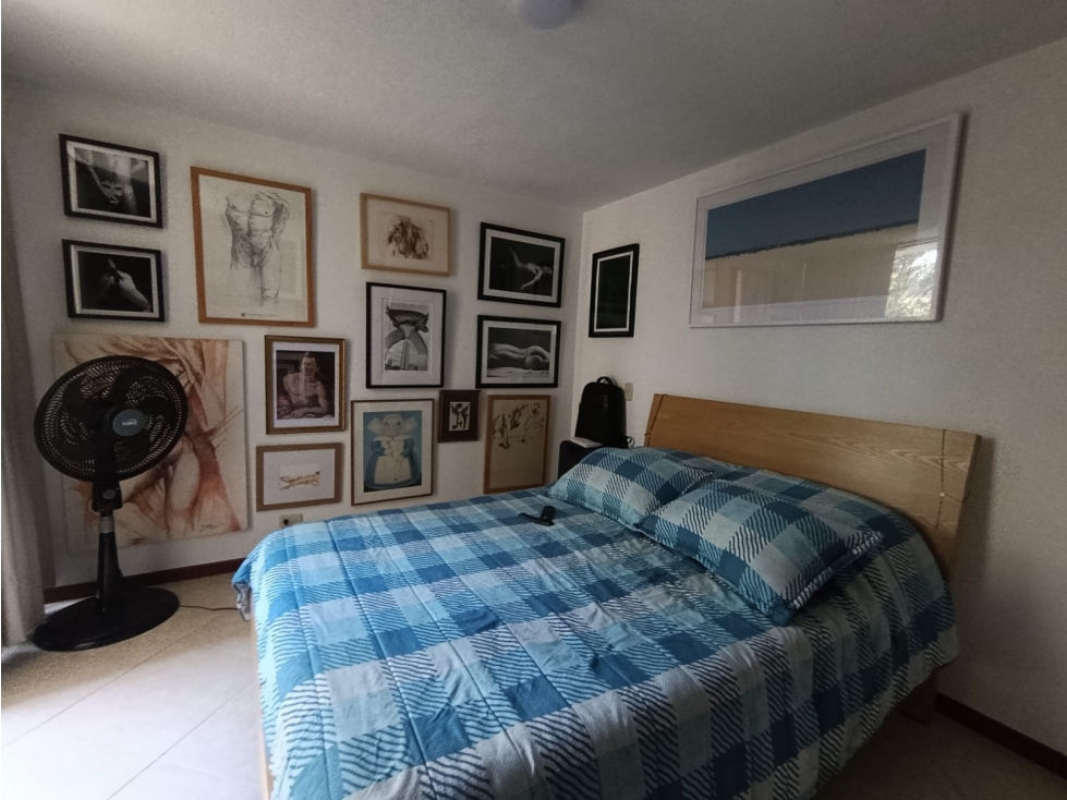Apartamento en venta en La Almeria, Medellín · foto 8 de 13