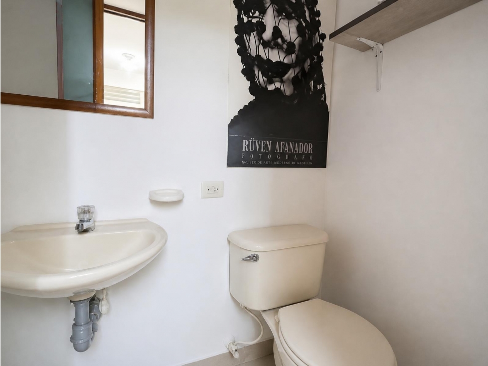 Apartamento en venta en La Almeria, Medellín · foto 11 de 13