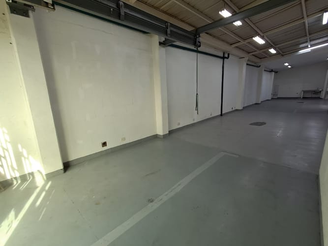 Bodega en arriendo en Guayabal, Medellín, 160 m² · foto 10 de 12