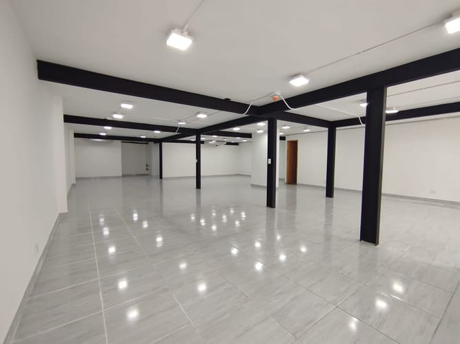 Local en arriendo en Laureles, Medellín, 200 m² · foto 6 de 20