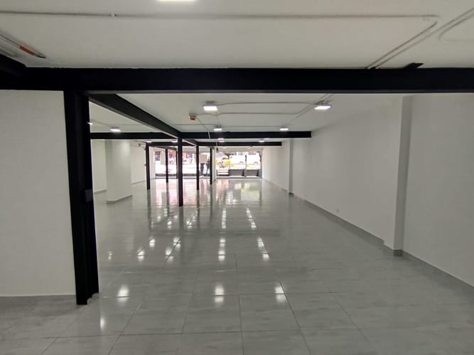 Local en arriendo en Laureles, Medellín, 200 m² · foto 13 de 20