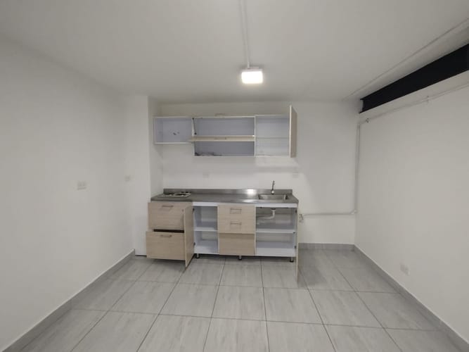 Local en arriendo en Laureles, Medellín, 200 m² · foto 18 de 20