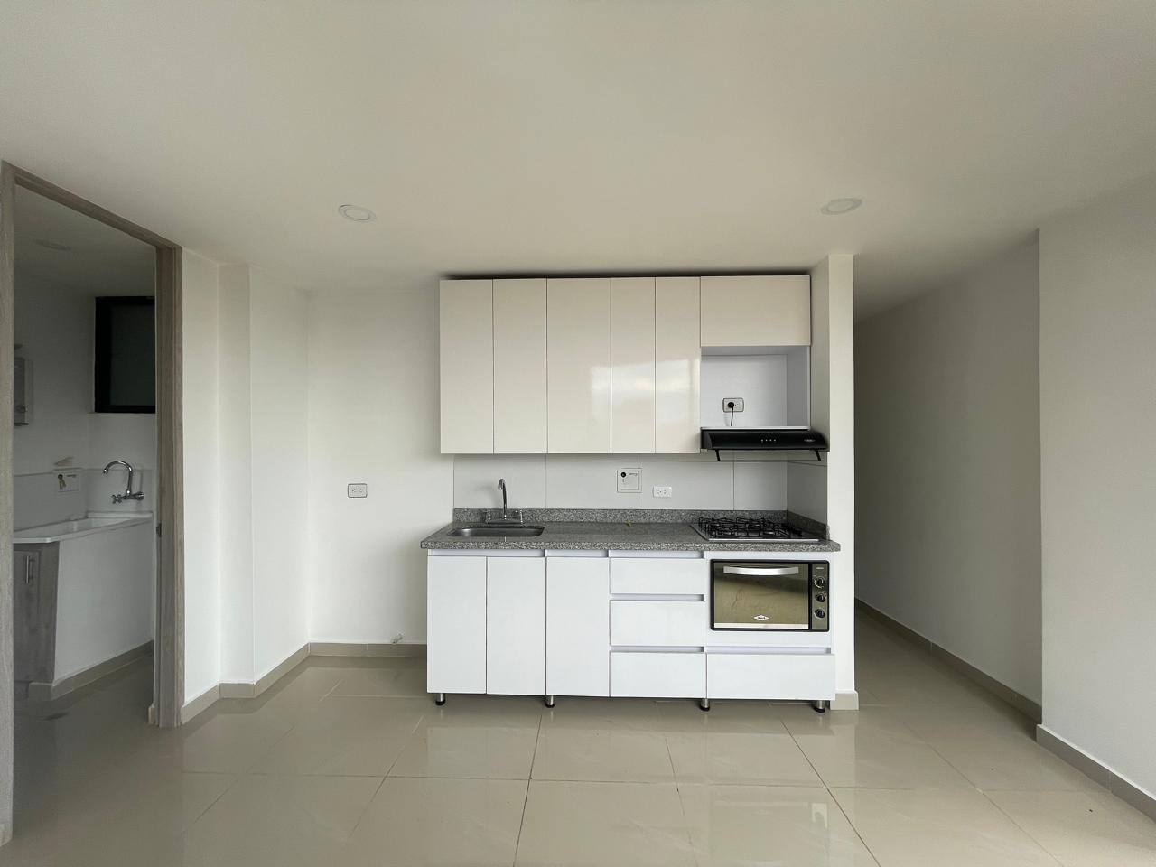 Apartamento en arriendo en Belén, Medellín · foto 2 de 19
