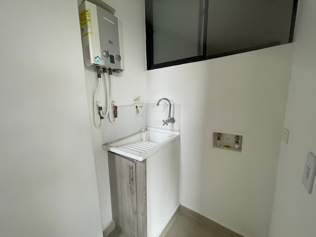 Apartamento en arriendo en Belén, Medellín · foto 6 de 19