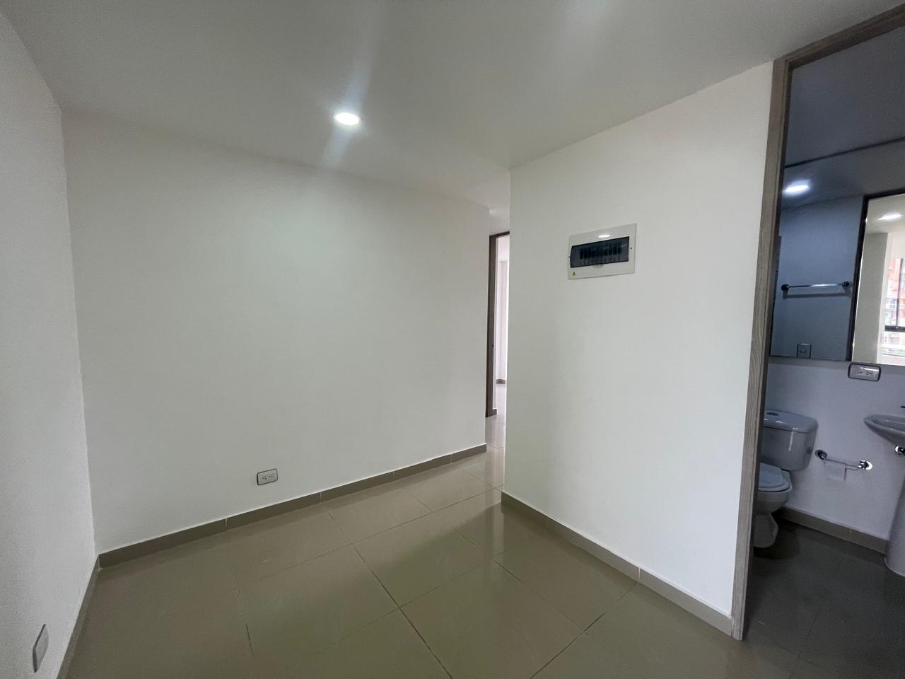 Apartamento en arriendo en Belén, Medellín · foto 7 de 19