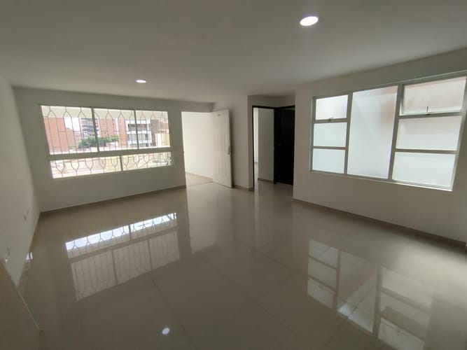 Apartamento de 3 alcobas en arriendo en La Castellana, Medellín, 90 m² · foto 10 de 20