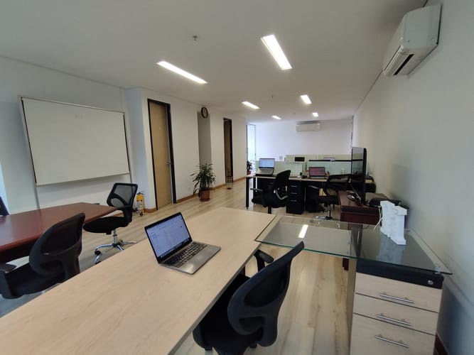 Oficina en arriendo en La Ceja, 83 m² · foto 3 de 12