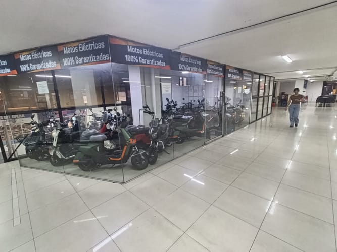 Local en arriendo en La Candelaria, Medellín, 40 m² · foto 6 de 8