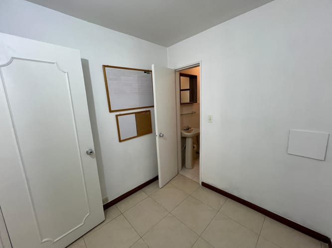 Oficina en arriendo en Conquistadores, Medellín, 40 m² · foto 7 de 16