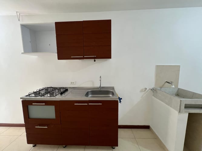Oficina en arriendo en Conquistadores, Medellín, 40 m² · foto 15 de 16