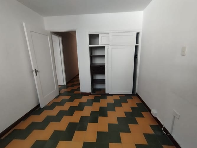 Apartamento de 3 alcobas en arriendo en Laureles, Medellín, 130 m² · foto 2 de 14