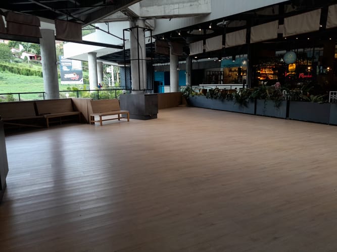Local en arriendo en El Poblado, Envigado, 186 m² · foto 3 de 11