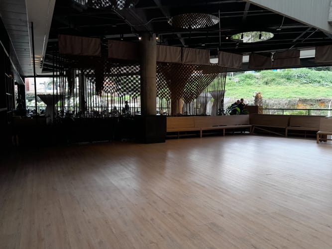 Local en arriendo en El Poblado, Envigado, 186 m² · foto 10 de 11