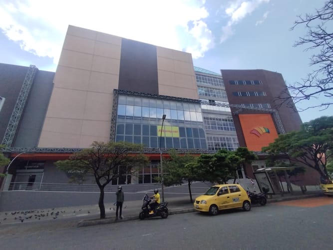 Local en arriendo en El Chagualo, Medellín, 166 m² · foto 8 de 9