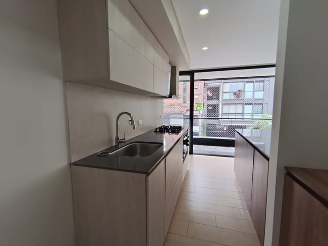 Apartamento de 3 alcobas en arriendo en Lorena, Medellín, 130 m² · foto 4 de 20