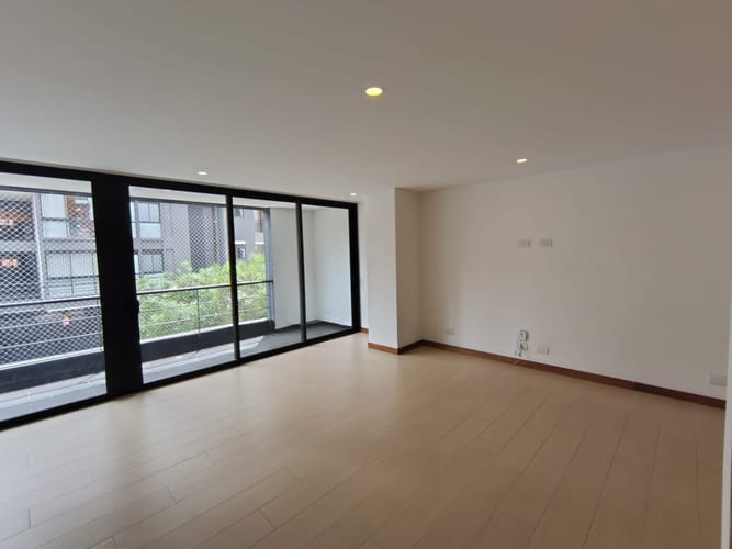Apartamento de 3 alcobas en arriendo en Lorena, Medellín, 130 m² · foto 5 de 20
