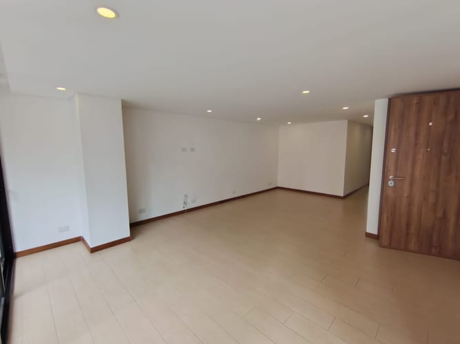 Apartamento de 3 alcobas en arriendo en Lorena, Medellín, 130 m² · foto 6 de 20