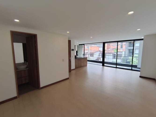 Apartamento de 3 alcobas en arriendo en Lorena, Medellín, 130 m² · foto 7 de 20