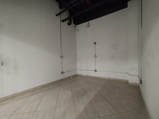 Local en arriendo en Suramérica, Itagüí, 21 m² · foto 2 de 6