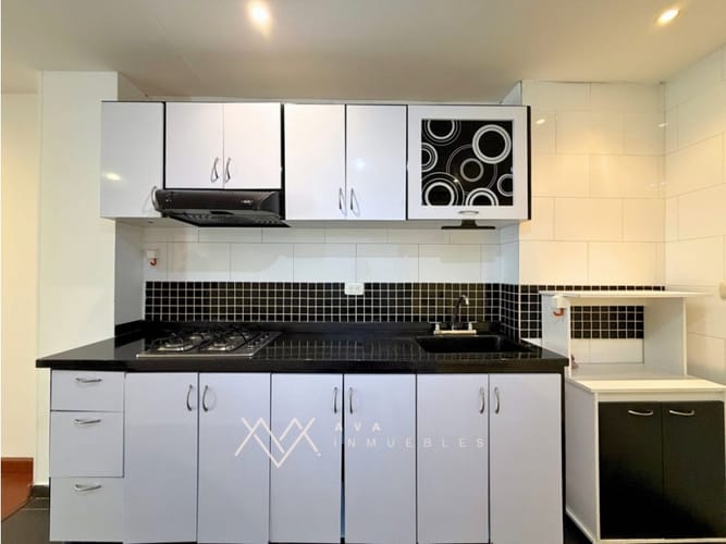 Apartaestudio en venta en Bella Suiza, Bogotá, 42 m² · foto 3 de 13