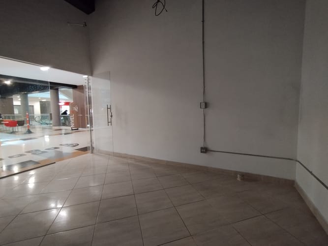 Local en arriendo en Suramérica, Itagüí, 21 m² · foto 4 de 6