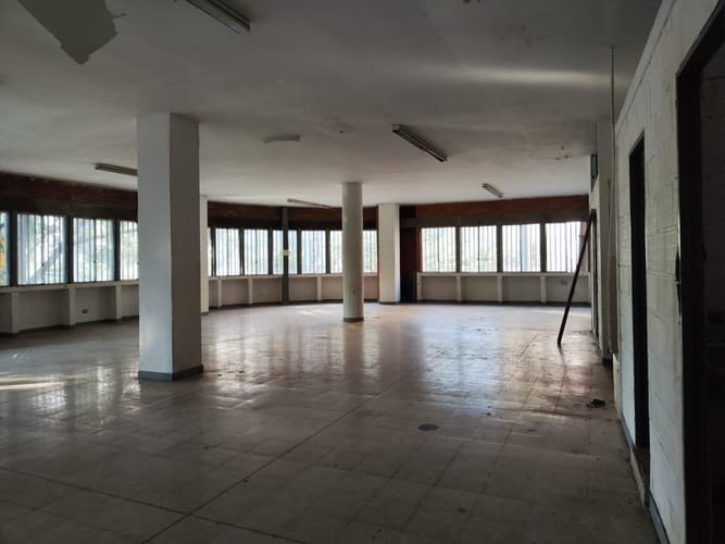 Bodega en arriendo en El Chagualo, Medellín, 230 m² · foto 8 de 13
