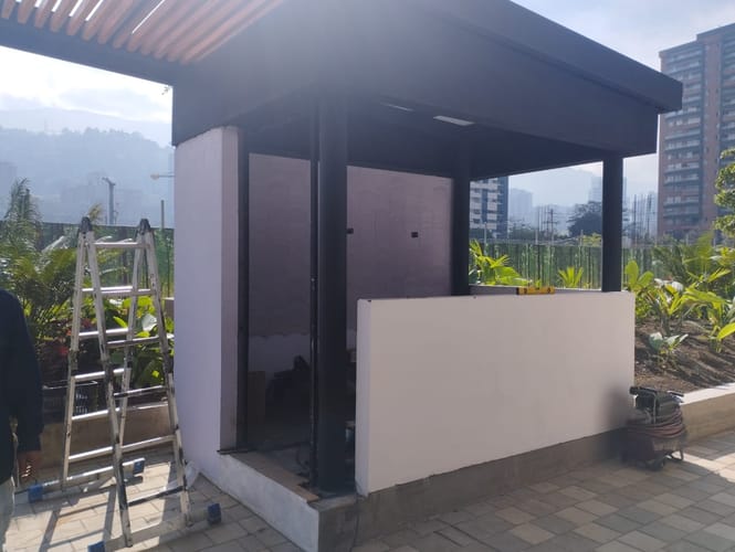 Local en arriendo en El Poblado, Medellín, 15 m² · foto 4 de 9