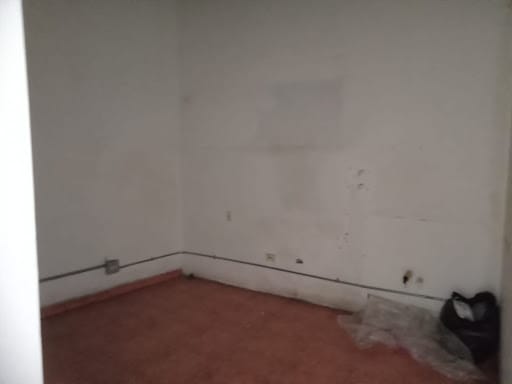 Local en arriendo en Loma De La Doctora, Sabaneta, 32 m² · foto 2 de 5