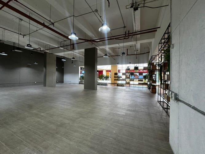 Local en arriendo en Loma Del Escobero, Envigado, 117 m² · foto 4 de 17