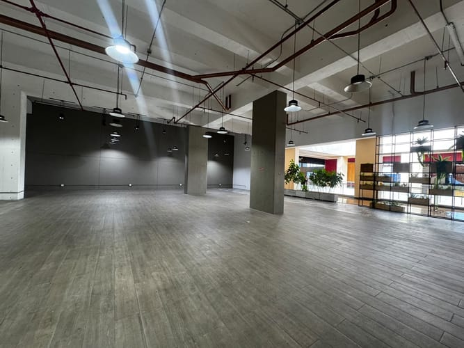 Local en arriendo en Loma Del Escobero, Envigado, 117 m² · foto 8 de 17