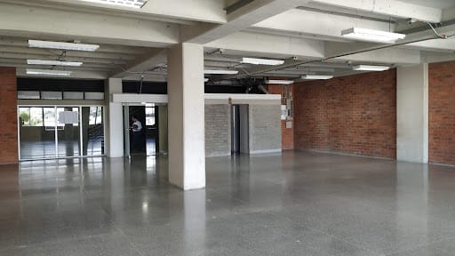 Local en arriendo en Shellmar, Medellín, 231 m² · foto 2 de 12